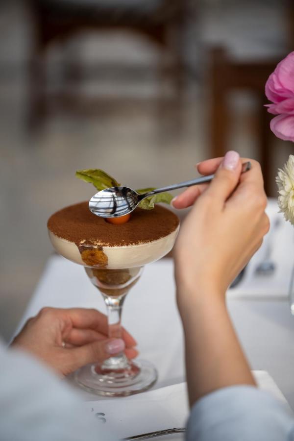 Stokker Hotel Oradea Ngoại thất bức ảnh