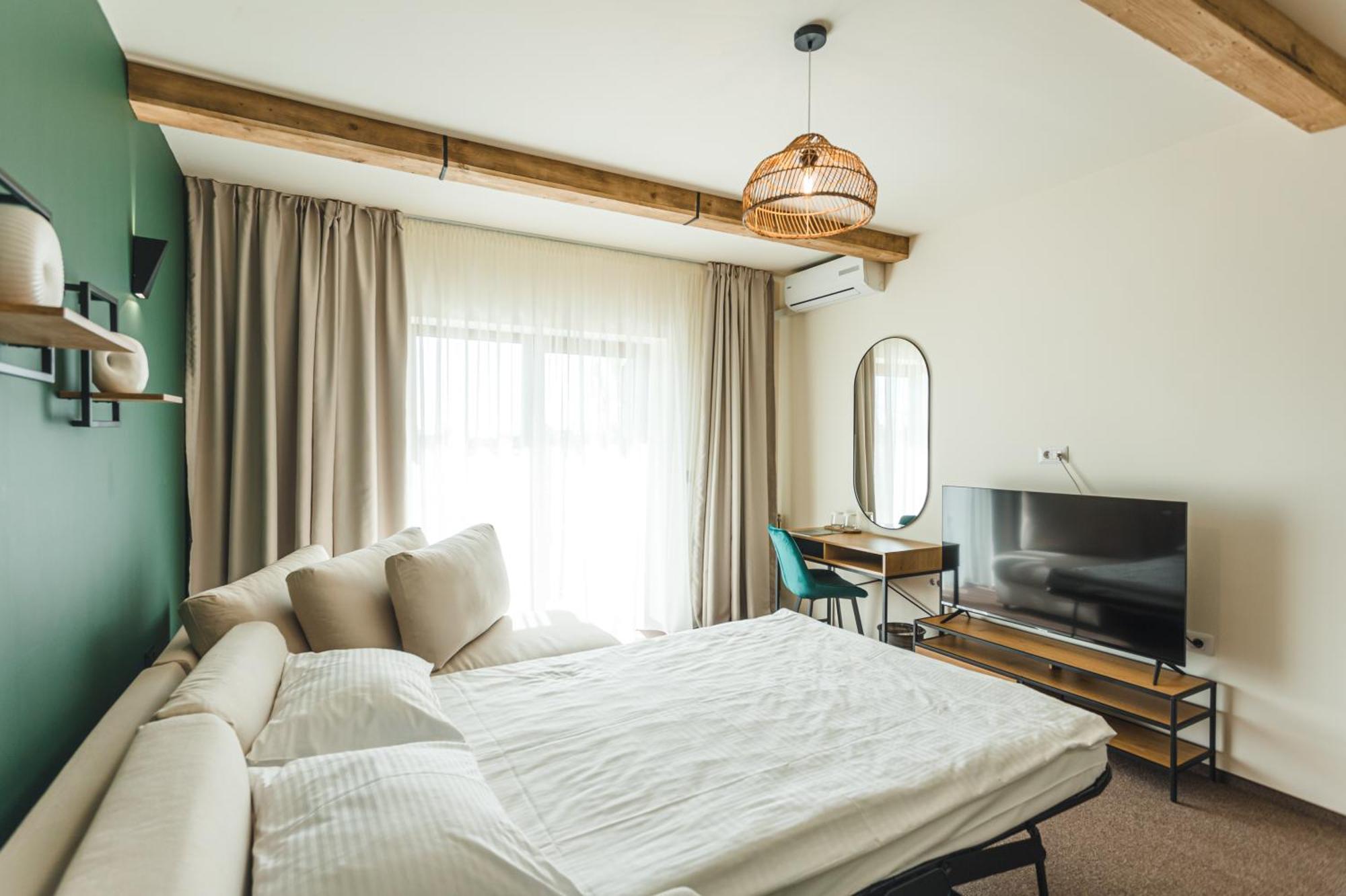 Stokker Hotel Oradea Ngoại thất bức ảnh