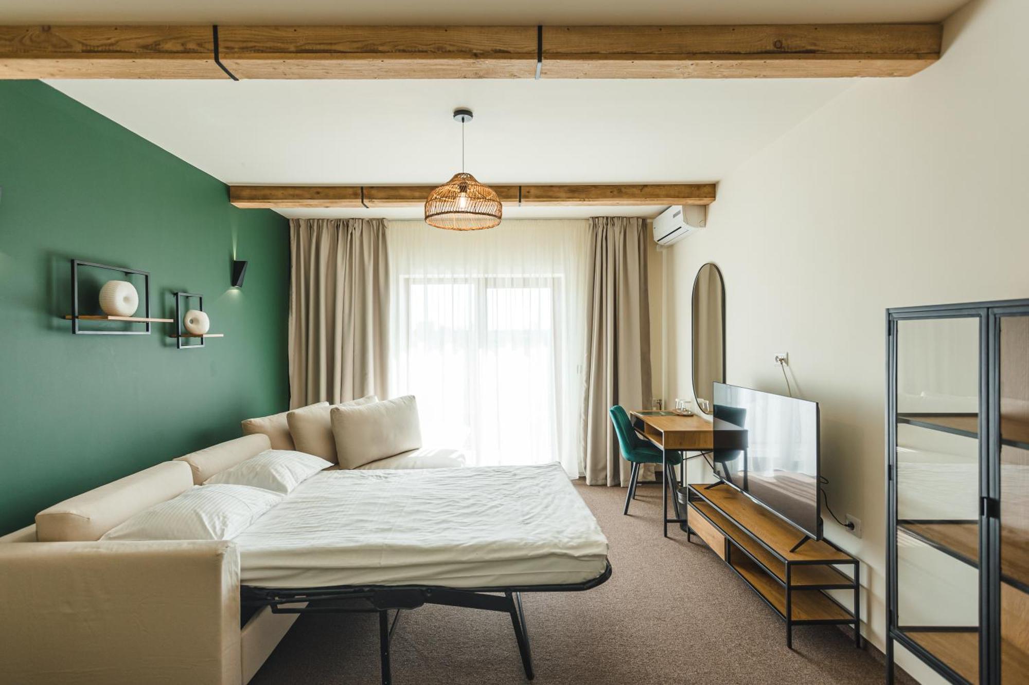 Stokker Hotel Oradea Ngoại thất bức ảnh