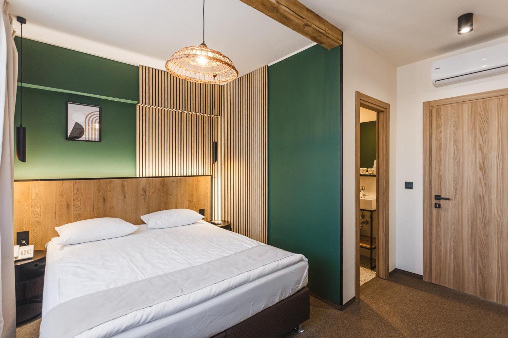 Stokker Hotel Oradea Ngoại thất bức ảnh