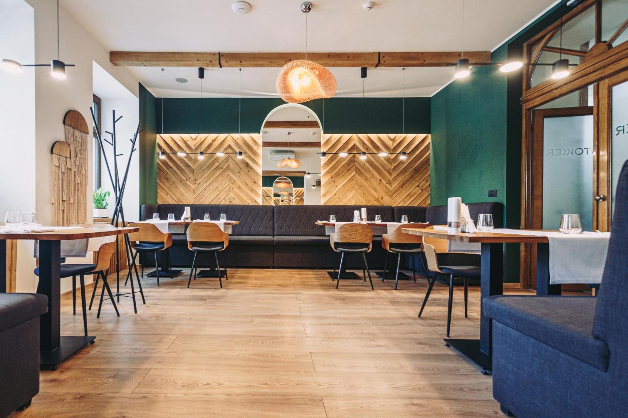 Stokker Hotel Oradea Ngoại thất bức ảnh